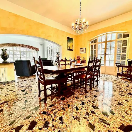 Delle Rose Villa *